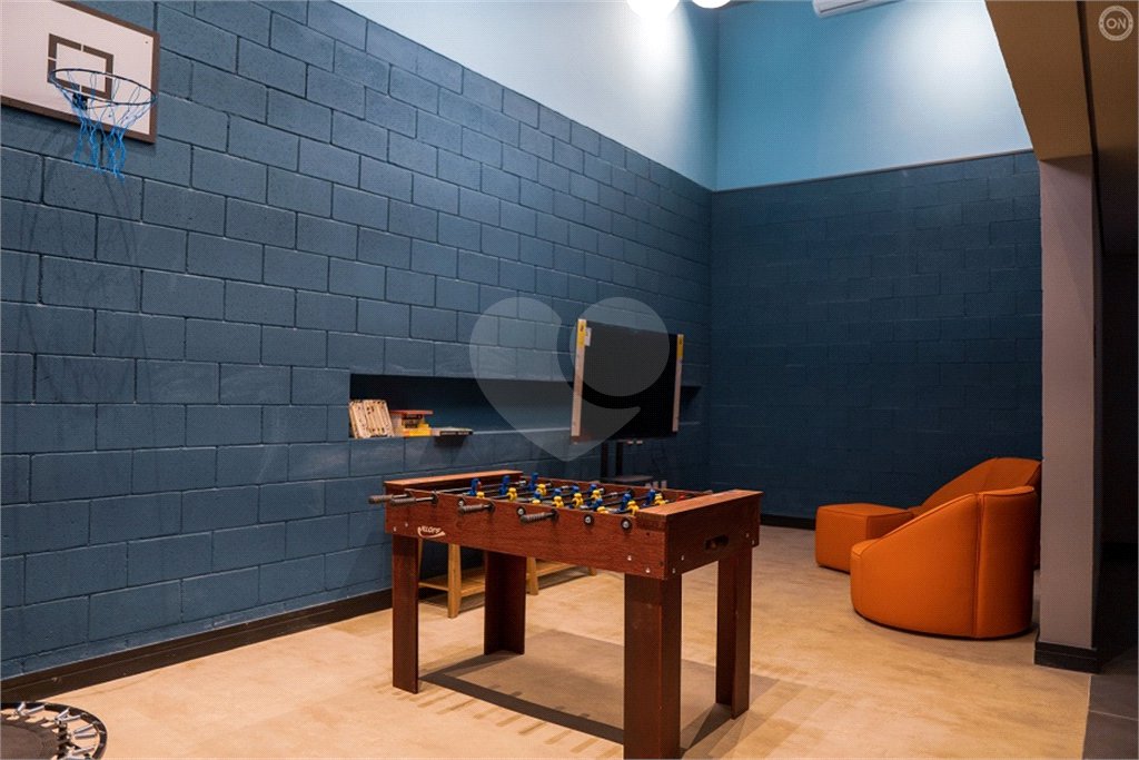 Studio de 28m2 mobiliado com sacada à venda na Bela Vista
