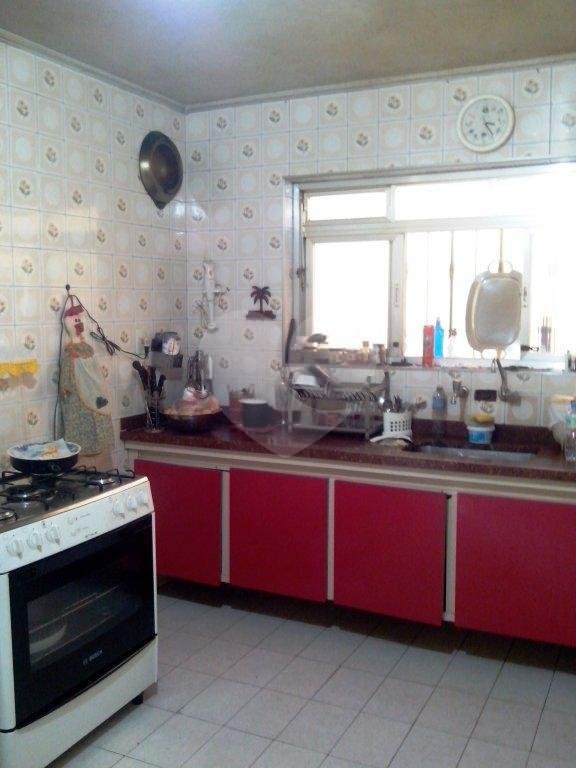 Sobrado à venda com 3 quartos, sendo 1 suíte, em Vila Paiva, São Paulo, SP