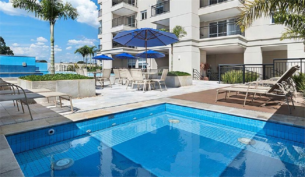 Apartamento à venda com 2 quartos, sendo 1 suíte,  em Jardim Flor da Montanha, Guarulhos, SP