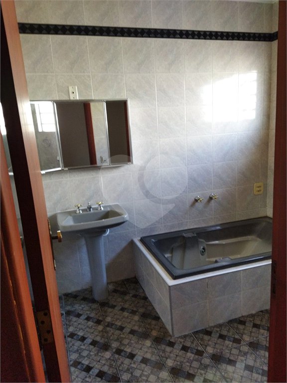 Sobrado à venda com 3 suítes em Vila Thais, Atibaia, SP