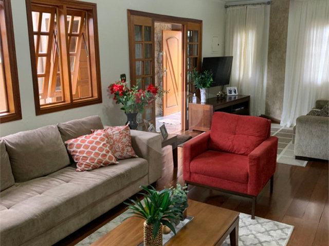 Sobrado à venda com 3 quartos, sendo 1 suíte,  em Tucuruvi, São Paulo, SP