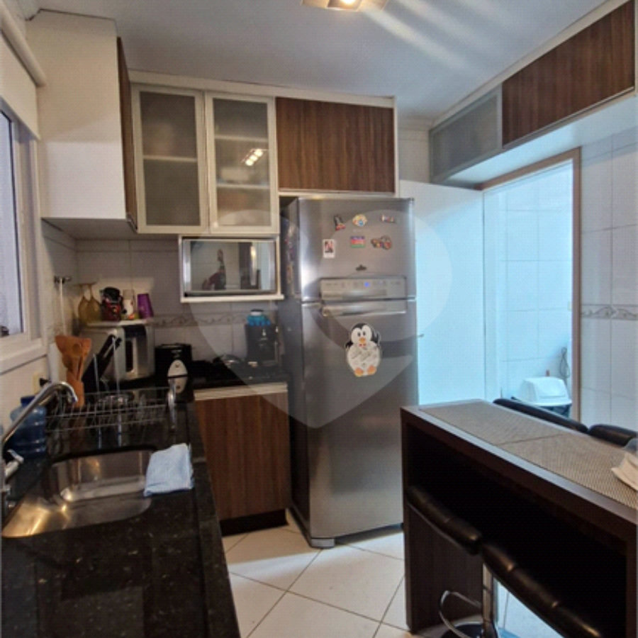 Sobrado à venda com 2 suítes em Vila Constança, São Paulo, SP