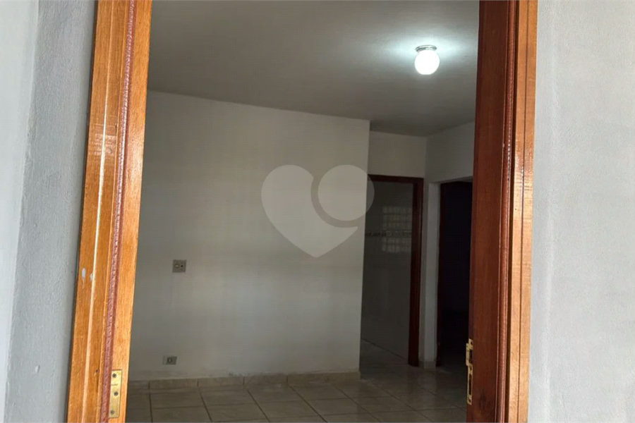 Casa a venda, composta por 2 casas separadas no Jaraguá em Piracicaba - SP.