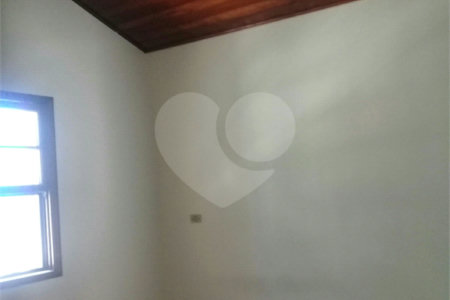 Sobrado à venda com 4 quartos, sendo 2 suítes,  em Jardim Regina, Indaiatuba, SP