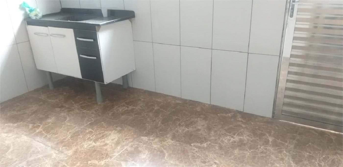 Sobrado à venda com 2 quartos em Sumarezinho, São Paulo, SP