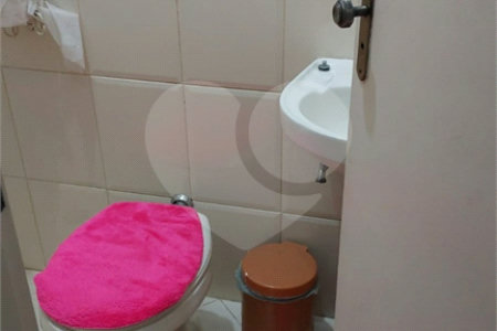 Casa à venda com 3 suítes no condomínio Itapuã XI, São Paulo - SP