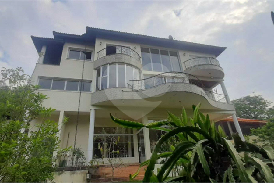 Condomínio à venda com 3 suítes em Caraguatá, Mairiporã, SP