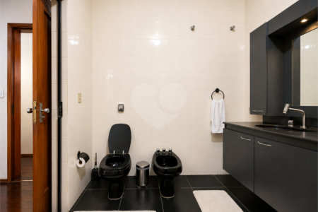 Casa de Vila à venda com 4 quartos, sendo 1 suíte, em Cupecê, São Paulo, SP