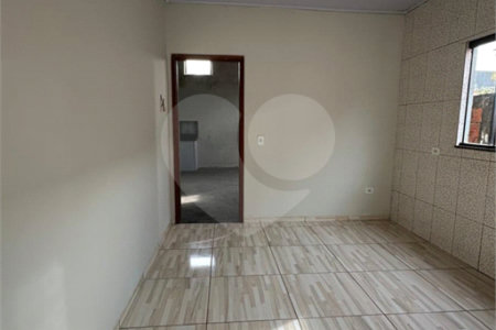 Casa à venda com 4 quartos, sendo 1 suíte, em Residencial Ponta Porã II, Ponta Porã, MS