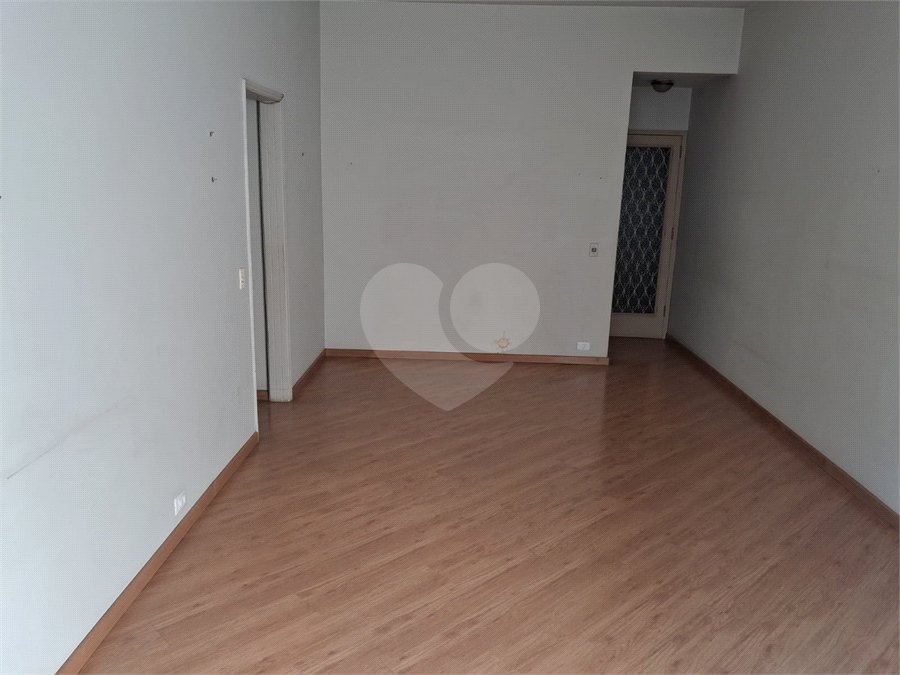 Apartamento à venda com 3 quartos, sendo 1 suíte, em Tijuca, Rio de Janeiro, RJ