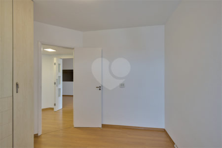 Apartamento à venda com 3 quartos, sendo 1 suíte, em Alto da Boa Vista, São Paulo, SP