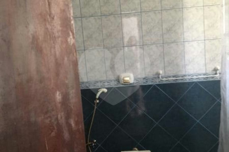 Sobrado à venda com 4 quartos, sendo 1 suíte, em Vila Nivi, São Paulo, SP