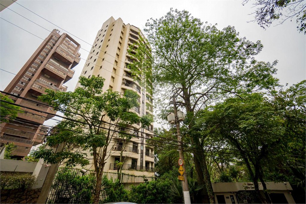 Apartamento à venda com 4 quartos, sendo 2 suítes,  em Vila Suzana, São Paulo, SP