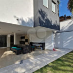 Casa à venda ou para alugar com 5 quartos, sendo 4 suítes, no condomínio Shamballa II, Atibaia - SP