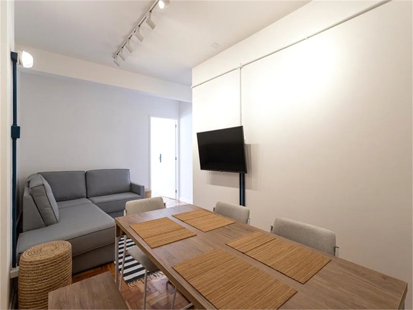 Apartamento à venda com 5 quartos, sendo 1 suíte, em Pinheiros, São Paulo, SP