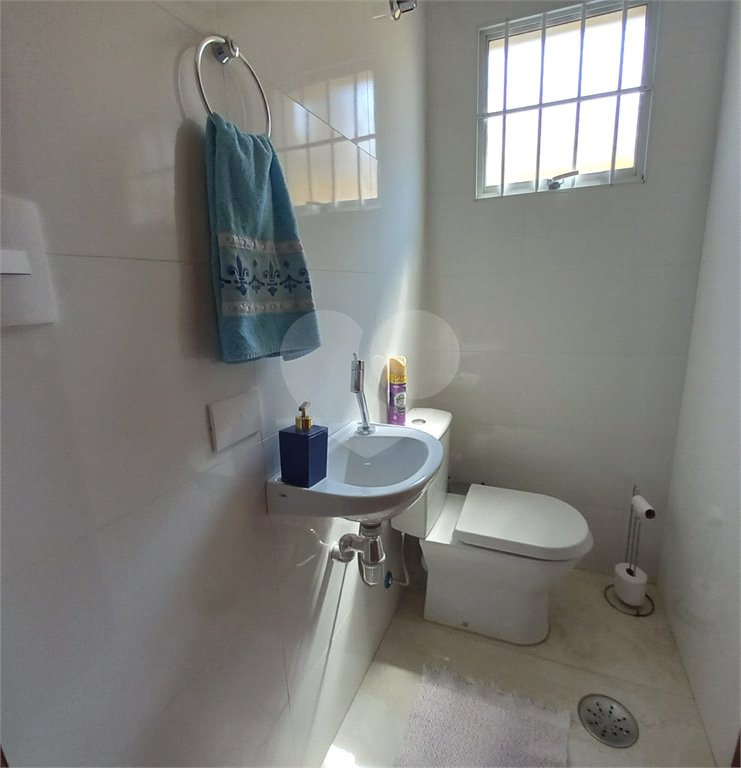Sobrado à venda com 4 quartos, sendo 1 suíte, em Tremembé, São Paulo, SP