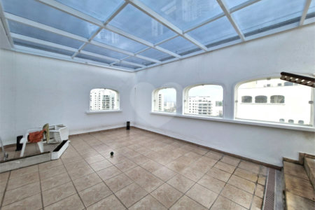 Cobertura à venda ou para alugar com 5 quartos, sendo 4 suítes,  em Jardim Marajoara, São Paulo, SP