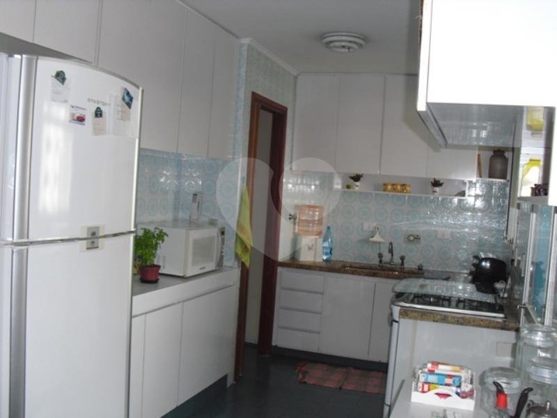 Apartamento à venda com 4 quartos, sendo 1 suíte, em Campo Belo, São Paulo, SP