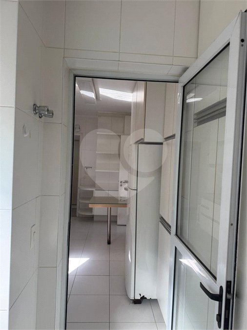 Apartamento à venda com 3 suítes em Campo Belo, São Paulo, SP