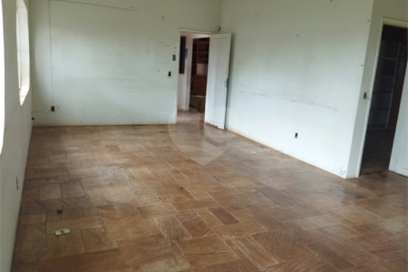 Casa à venda com 5 quartos, sendo 3 suítes, em Vila Sedenho, Araraquara, SP