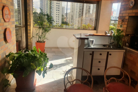 Apartamento à venda com 4 suítes em Vila Andrade, São Paulo, SP