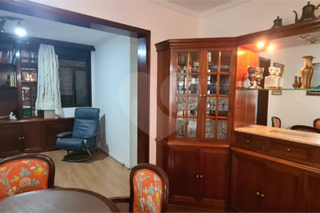 Apartamento à venda com 3 quartos, sendo 1 suíte,  em Indianópolis, São Paulo, SP