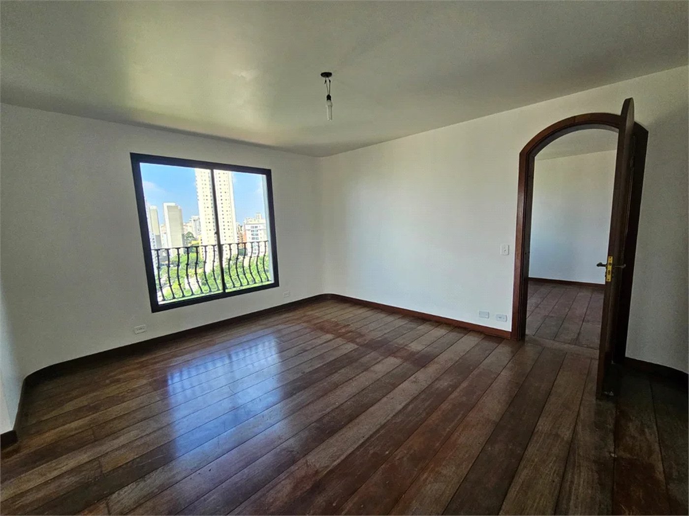 Apartamento à venda com 4 quartos, sendo 2 suítes, em Jardim Parque Morumbi, São Paulo, SP