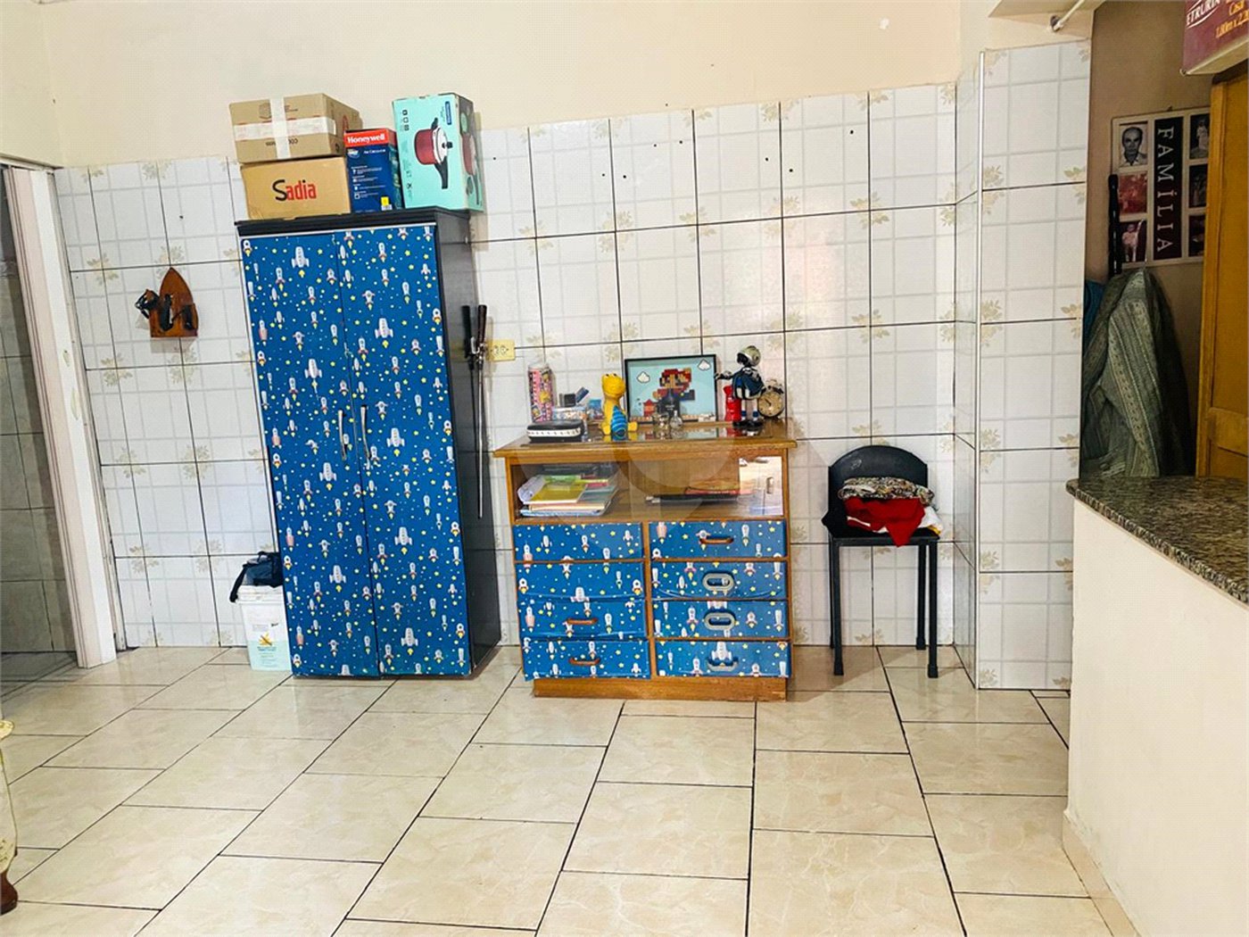 Casa à venda com 3 quartos, sendo 1 suíte, em Vila Barcelona, Sorocaba, SP