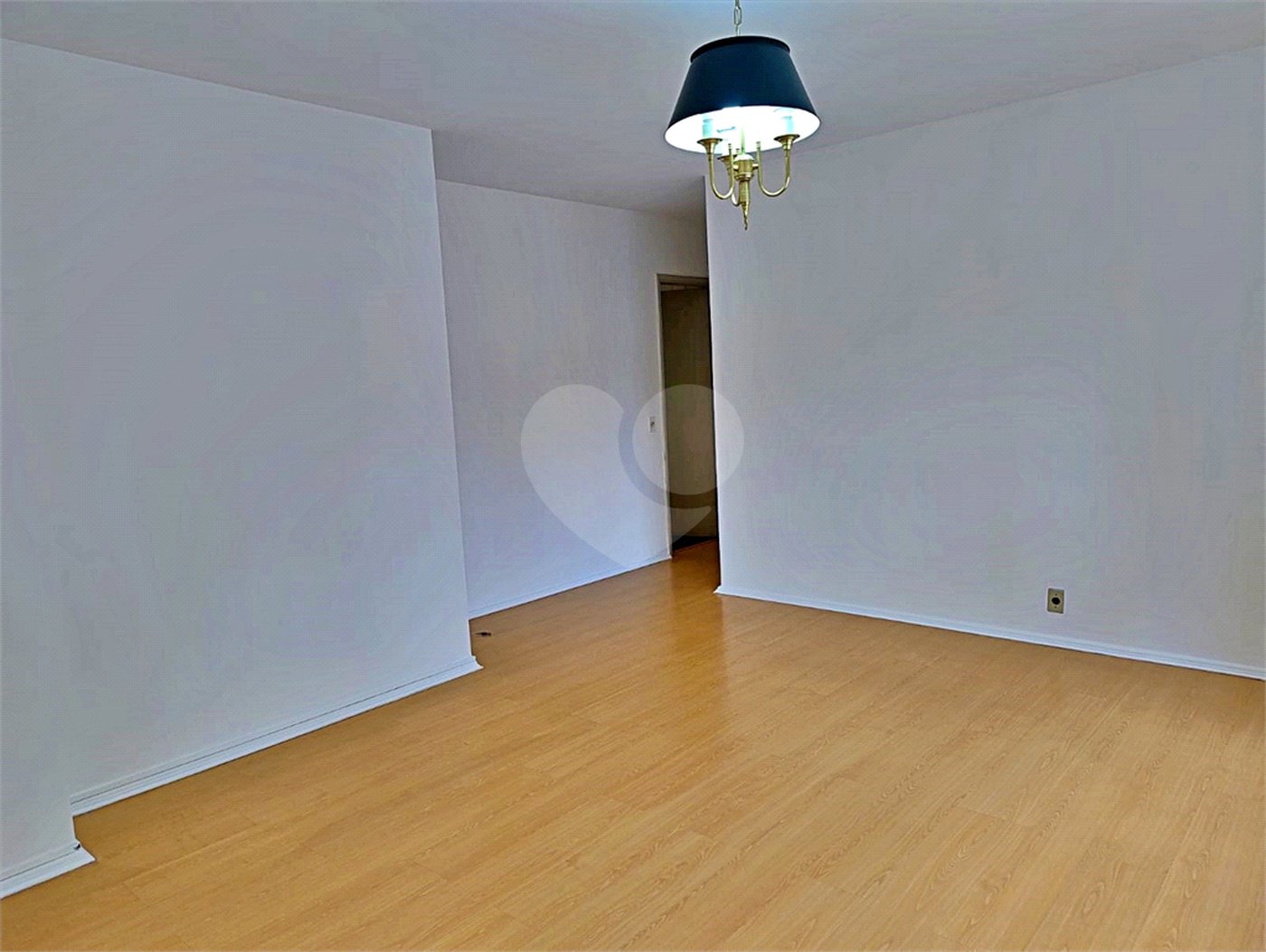 Apartamento à venda com 3 quartos, sendo 1 suíte, em Vila Olímpia, São Paulo, SP