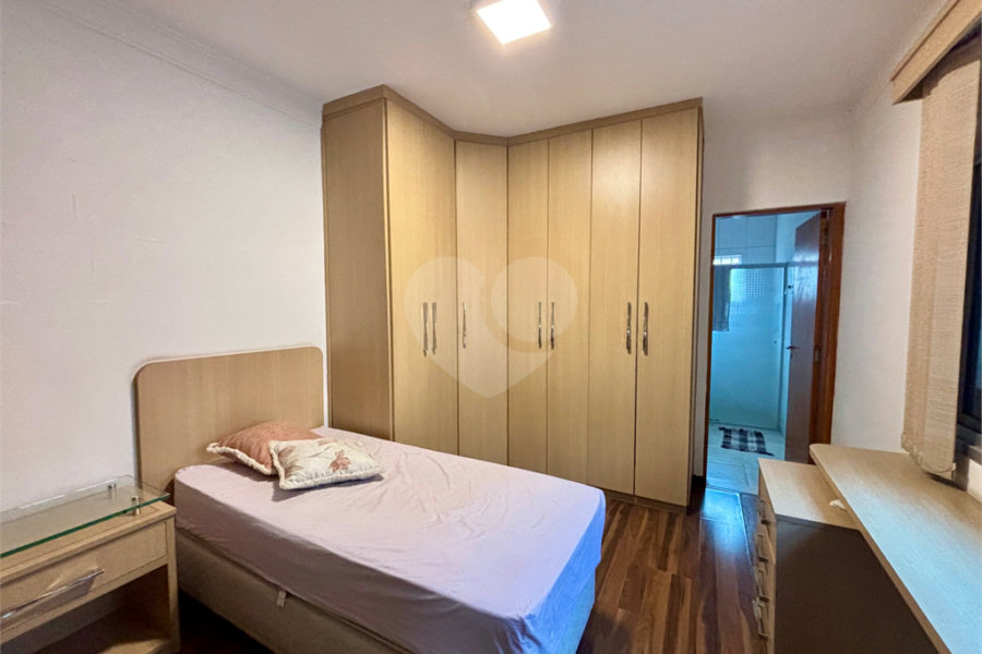 Sobrado à venda com 6 quartos, sendo 5 suítes, em Tremembé, São Paulo, SP