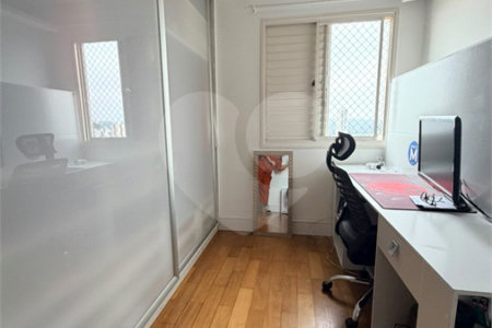 Apartamento à venda com 3 quartos, sendo 1 suíte,  em Vila Guarani (z Sul), São Paulo, SP