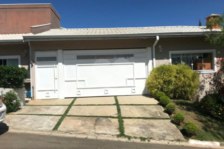 Casa à venda com 4 quartos, sendo 3 suítes, no condomínio Serra da Estrela, Atibaia - SP
