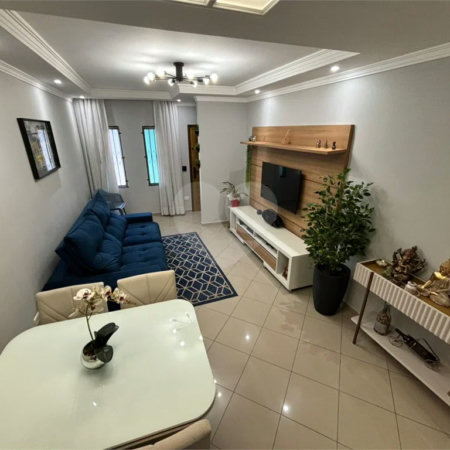 Casa à venda com 3 quartos, sendo 1 suíte, no condomínio Mira Estrela, São Paulo - SP
