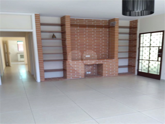 Casa Térrea à venda com 3 quartos, sendo 2 suítes,  em Chácara Santo Antônio, São Paulo, SP