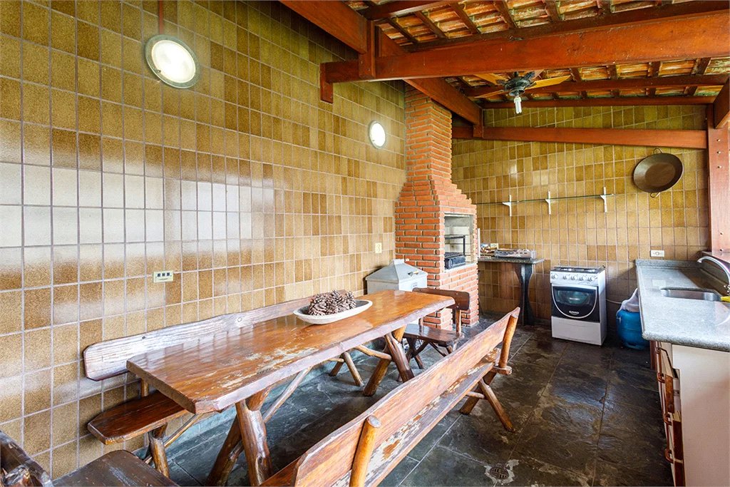 Casa à venda com 5 quartos, sendo 3 suítes, em Lapa, São Paulo, SP