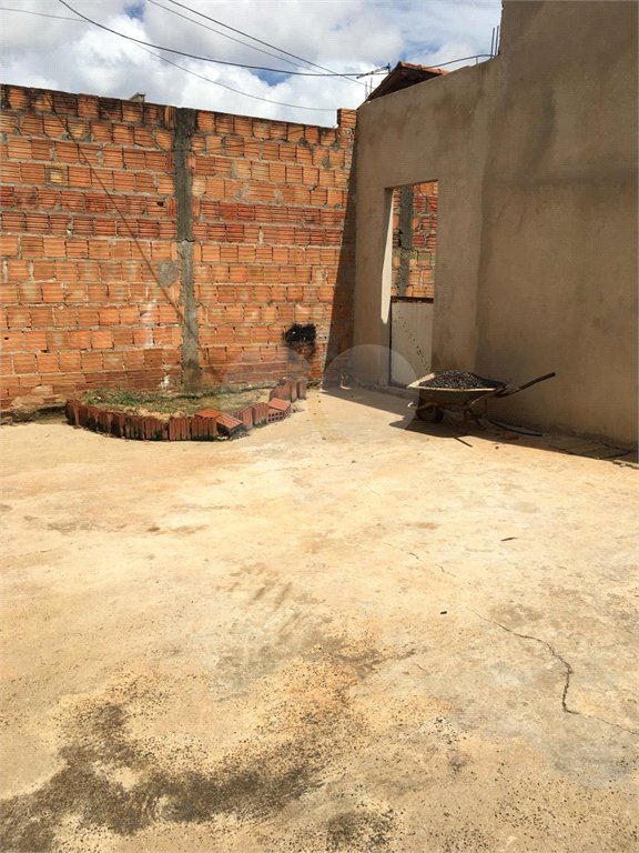 Casa à venda com 3 quartos em Jardim São Rafael II, Araraquara, SP
