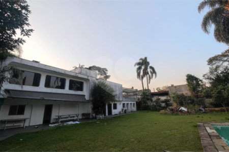Casa Térrea à venda com 5 quartos, sendo 2 suítes, em Chácara Monte Alegre, São Paulo, SP