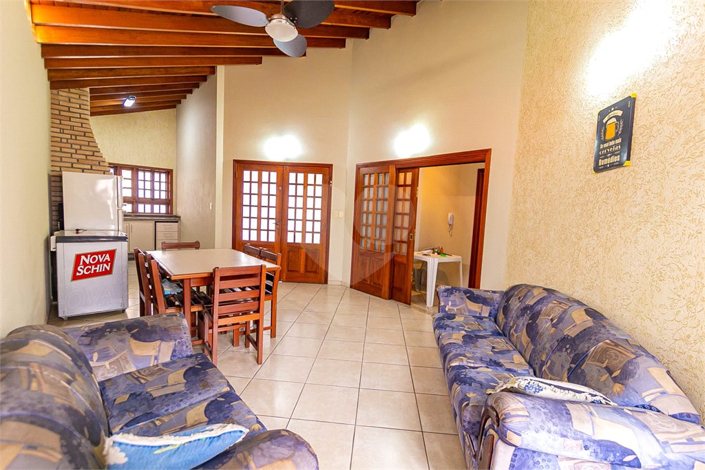 Casa à venda com 4 quartos, sendo 2 suítes, em Parque Residencial Presidente Médici, Itu, SP