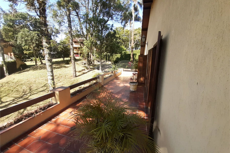Casa à venda com 3 quartos, sendo 1 suíte, no condomínio Jardim da Monntanha Ii, Mairiporã - SP