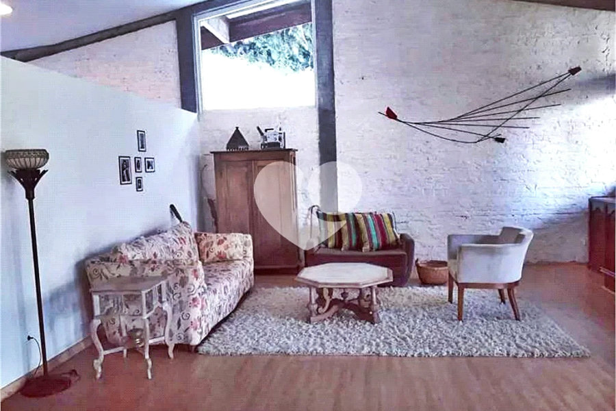 Casa à venda com 4 quartos, sendo 2 suítes, no condomínio Campos de Mairiporã Gleba 1, Mairiporã - SP