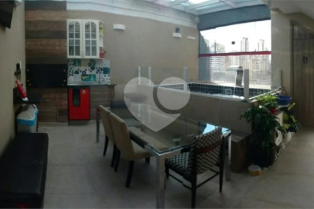 Duplex à venda com 3 quartos, sendo 1 suíte, em Vila Andrade, São Paulo, SP