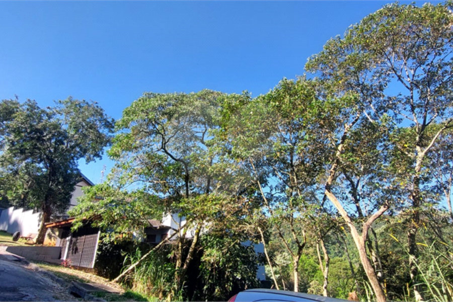Terreno à venda no condomínio Alpes da Cantareira, Mairiporã - SP
