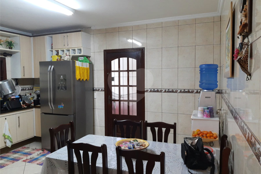 Sobrado à venda com 2 quartos, sendo 1 suíte, em Tremembé, São Paulo, SP