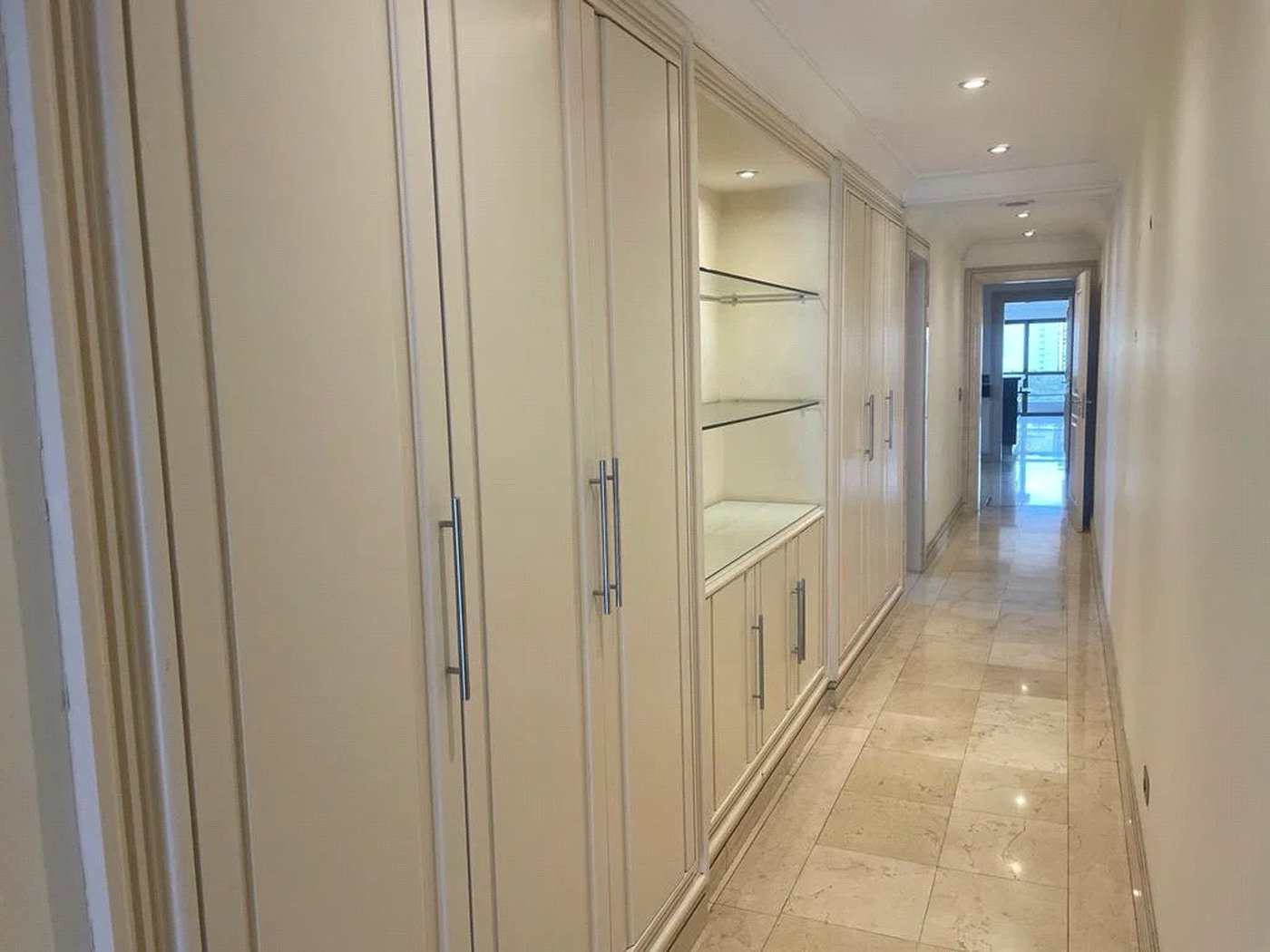 Apartamento à venda com 4 suítes em Vila Suzana, São Paulo, SP