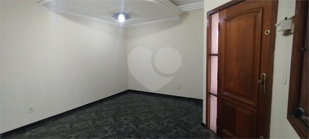 Casa à venda com 3 quartos, sendo 2 suítes,  em Jardim Maria do Carmo, Sorocaba, SP