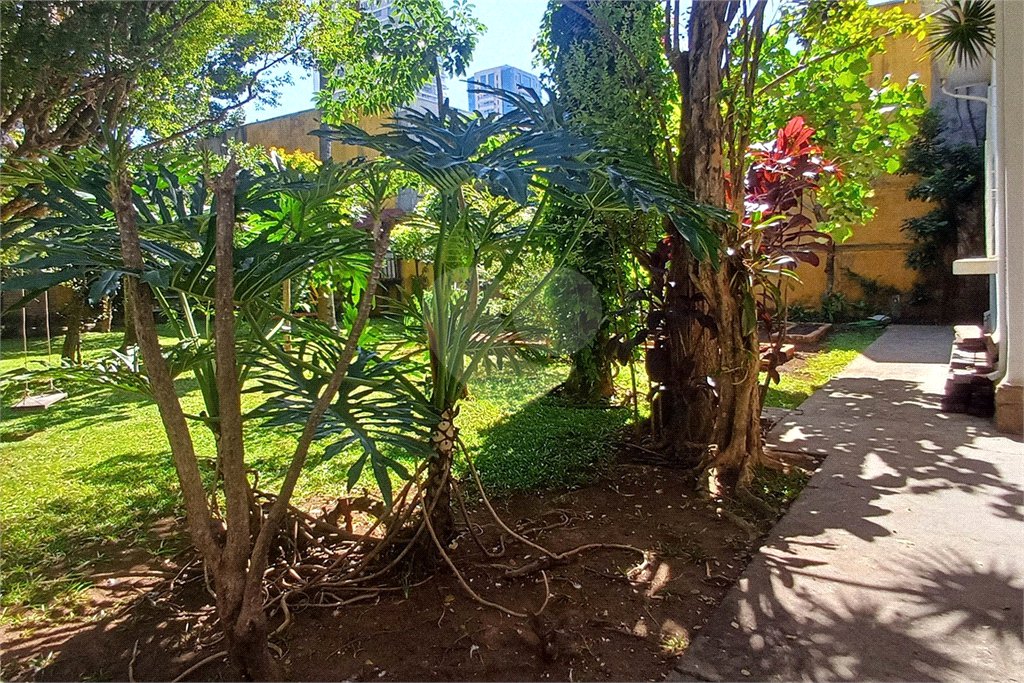 Casa Térrea à venda com 4 quartos, sendo 1 suíte,  em Brooklin Velho, São Paulo, SP