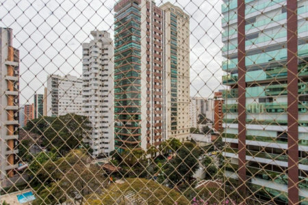 Apartamento à venda com 3 suítes em Campo Belo, São Paulo, SP