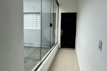 Casa à venda com 3 quartos, sendo 1 suíte,  em Vila Figueira, Suzano, SP
