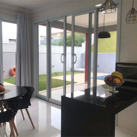 Casa à venda com 3 quartos, sendo 2 suítes,  no condomínio Morada do Bosque, Vinhedo - SP