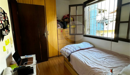 Sobrado à venda com 3 quartos, sendo 1 suíte,  em Jardim Monte Kemel, São Paulo, SP